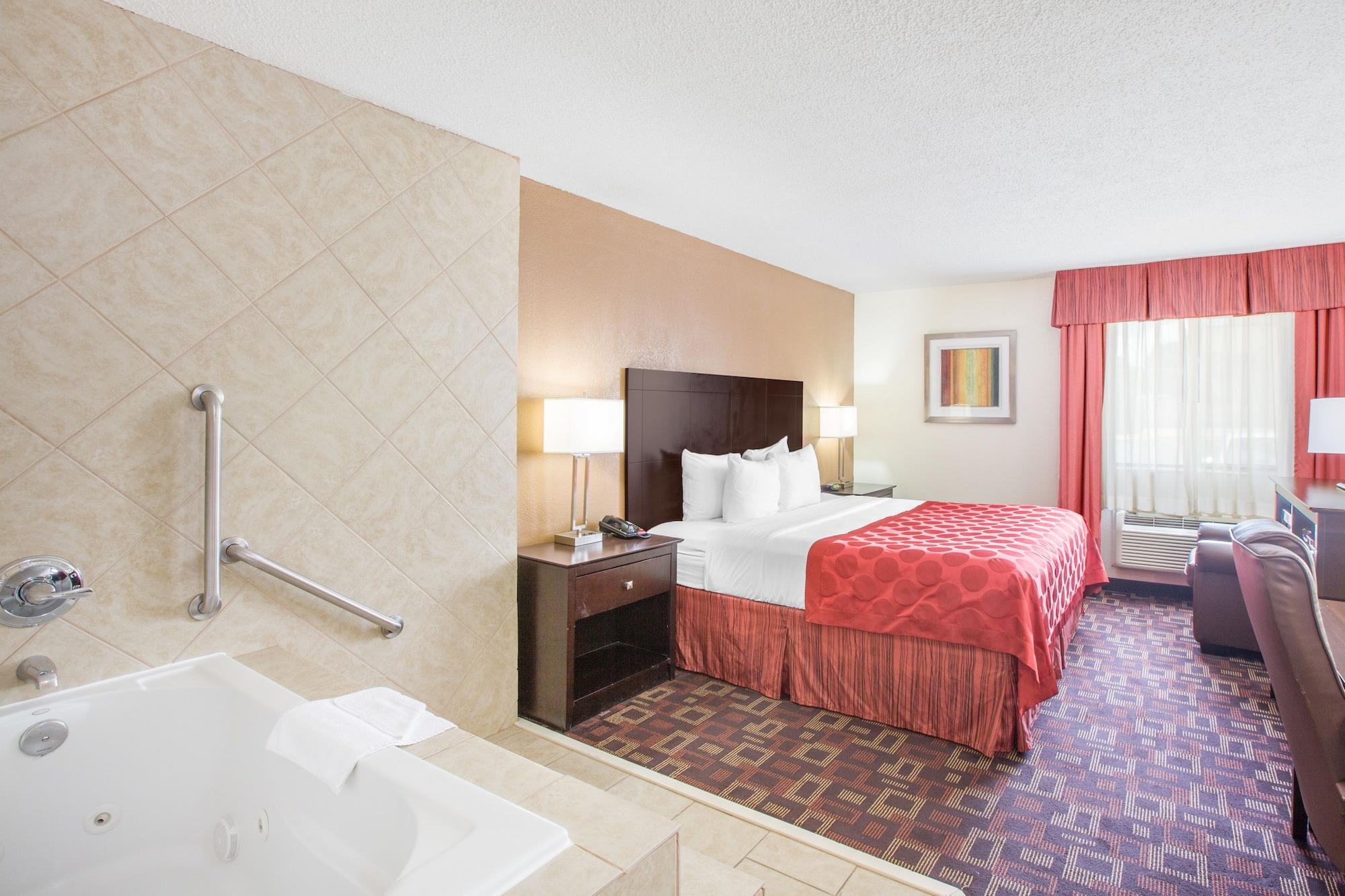Sky Tree Hotels Tulsa Exterior photo